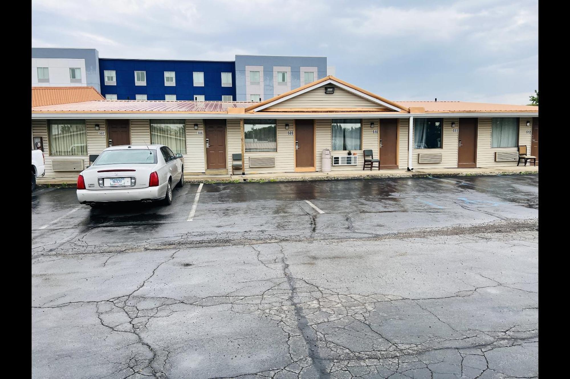 Cozy Garden Inn By Oyo Hwy 40 Richmond Exterior photo